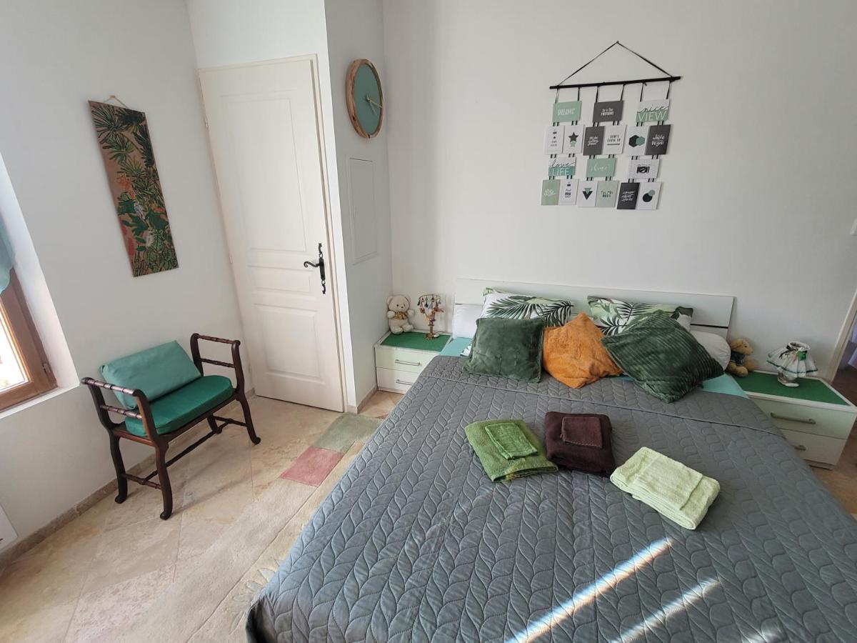 Maison Dans La Provence Verte 科蒂尼亚克 外观 照片