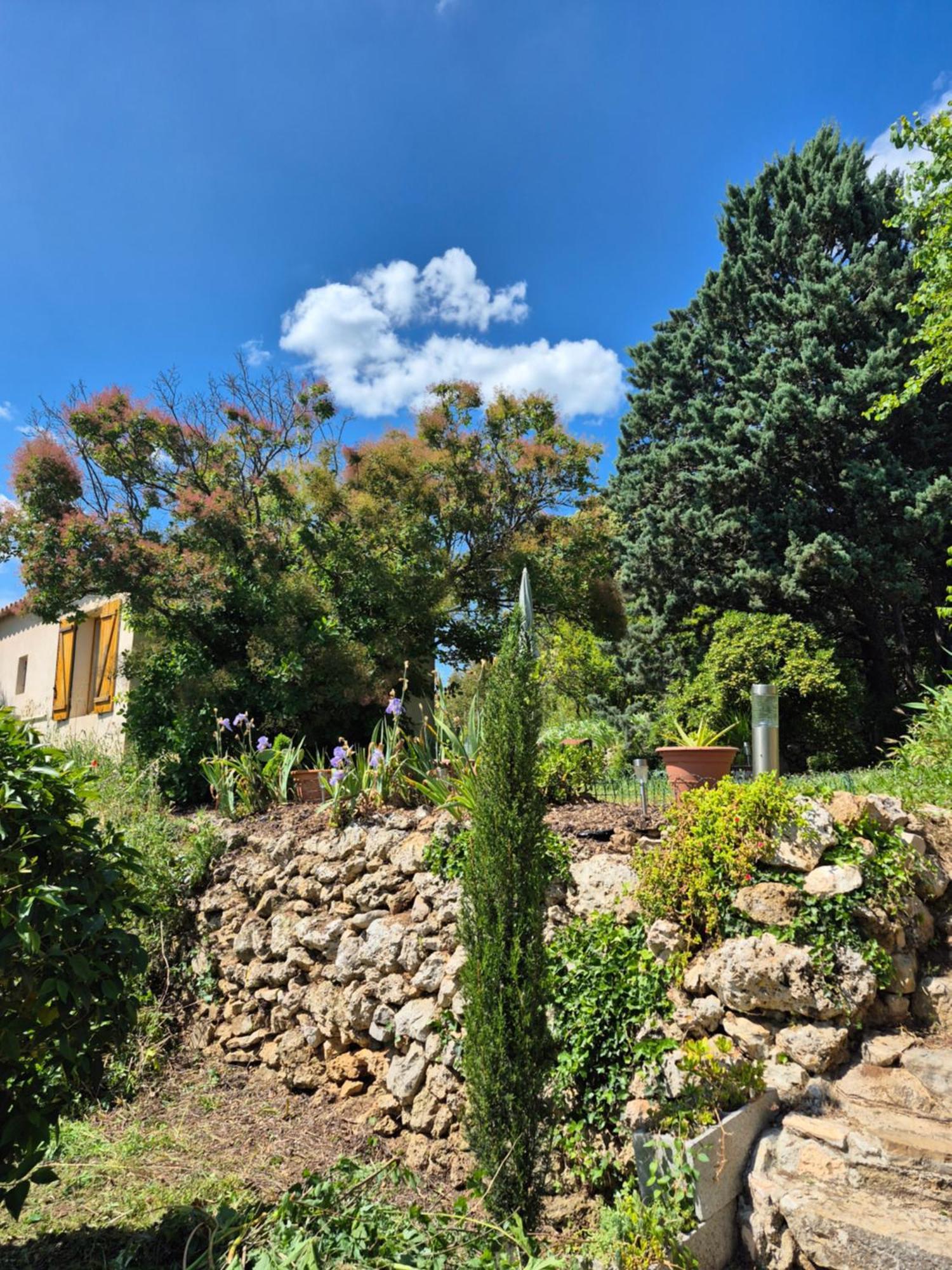 Maison Dans La Provence Verte 科蒂尼亚克 外观 照片